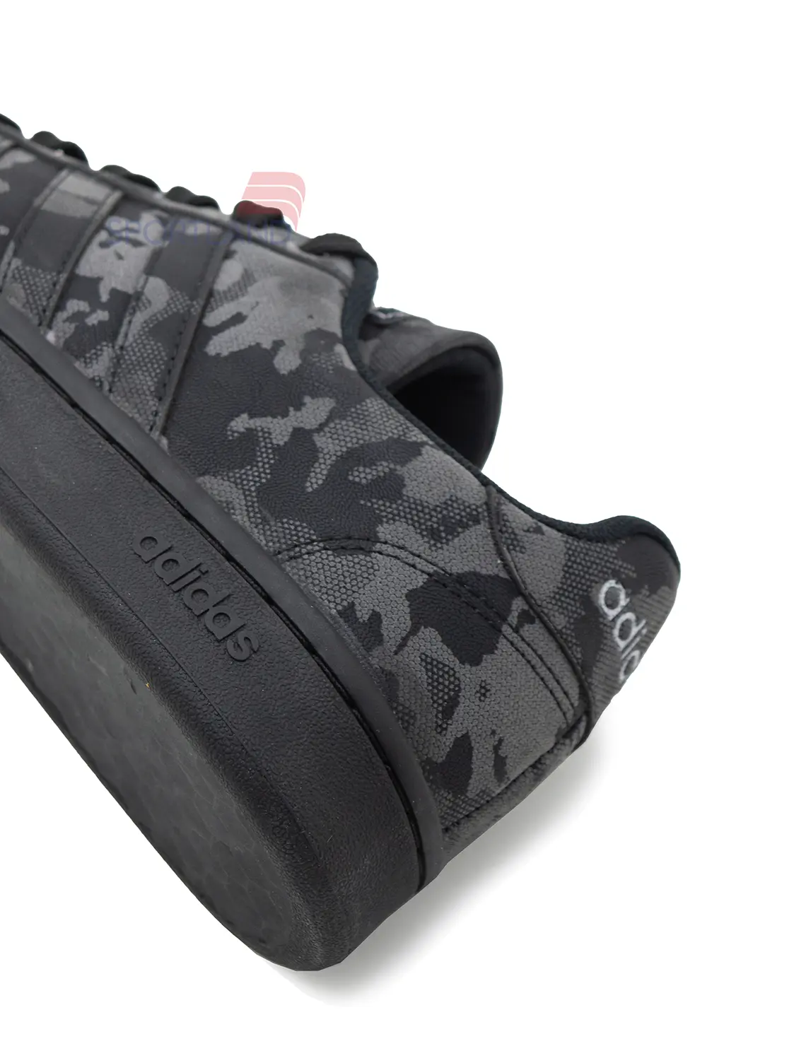 کفش روزانه مردانه آدیداس Grand Court 2.0 M