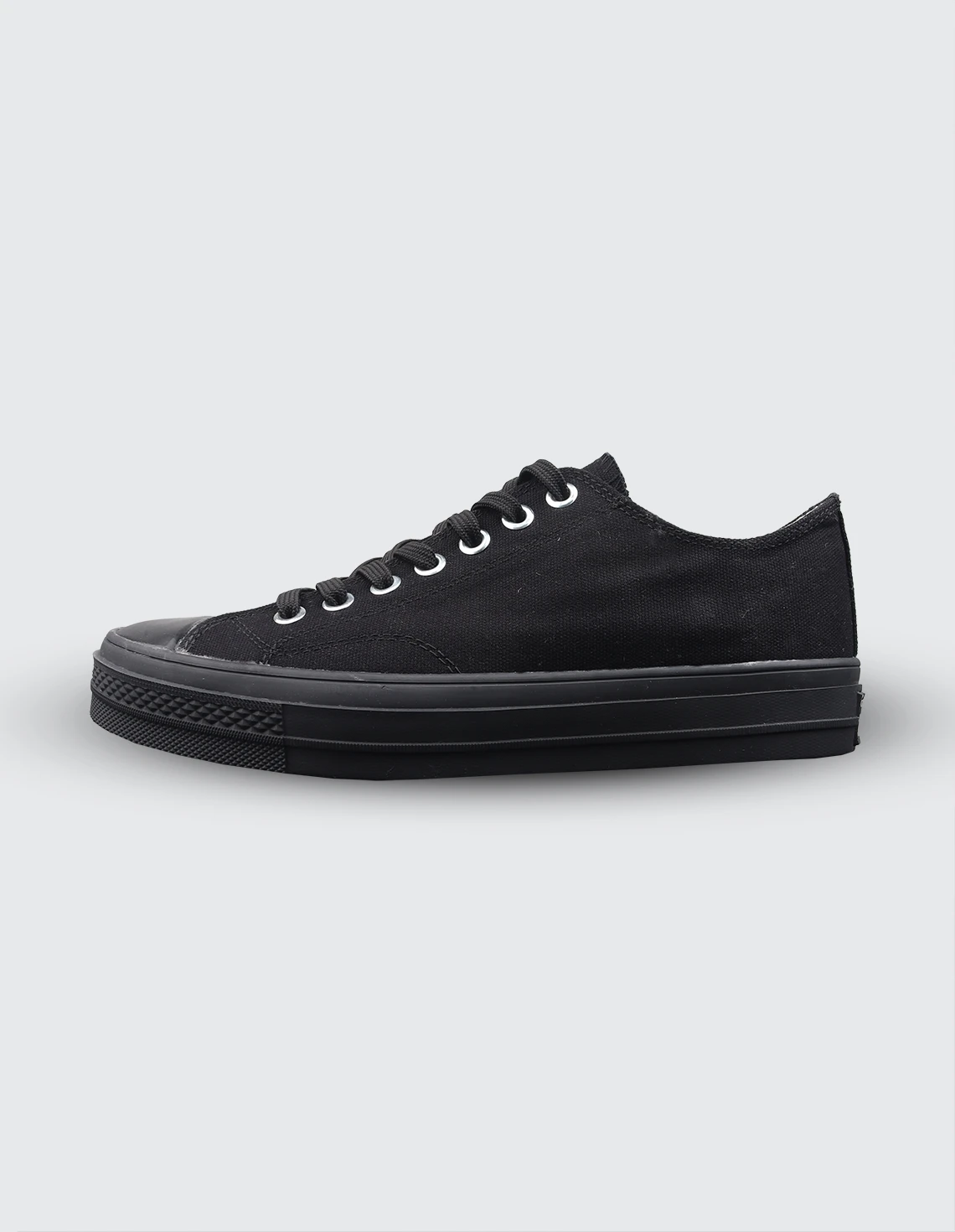 کفش روزانه مردانه کانورس Chuck Taylor All Star M