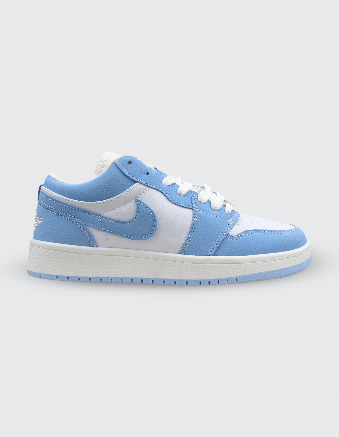 کفش روزانه زنانه نایک Nike Air Jordan 1 Low LX W