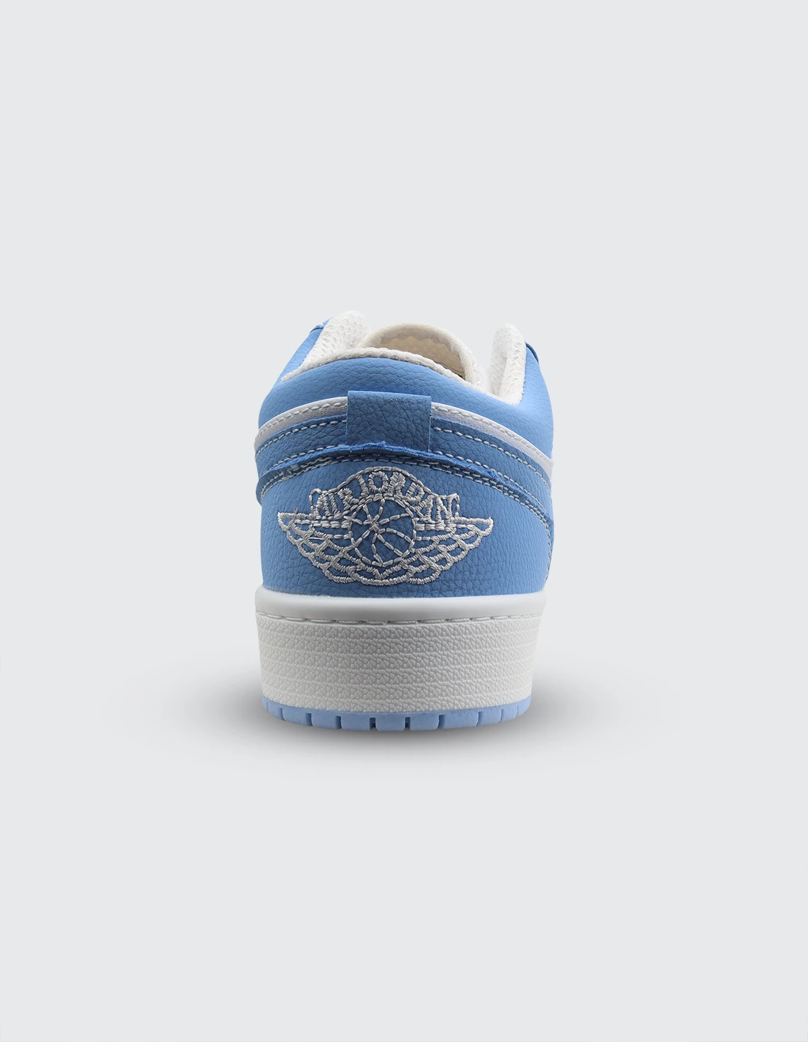 کفش روزانه زنانه نایک Nike Air Jordan 1 Low LX W
