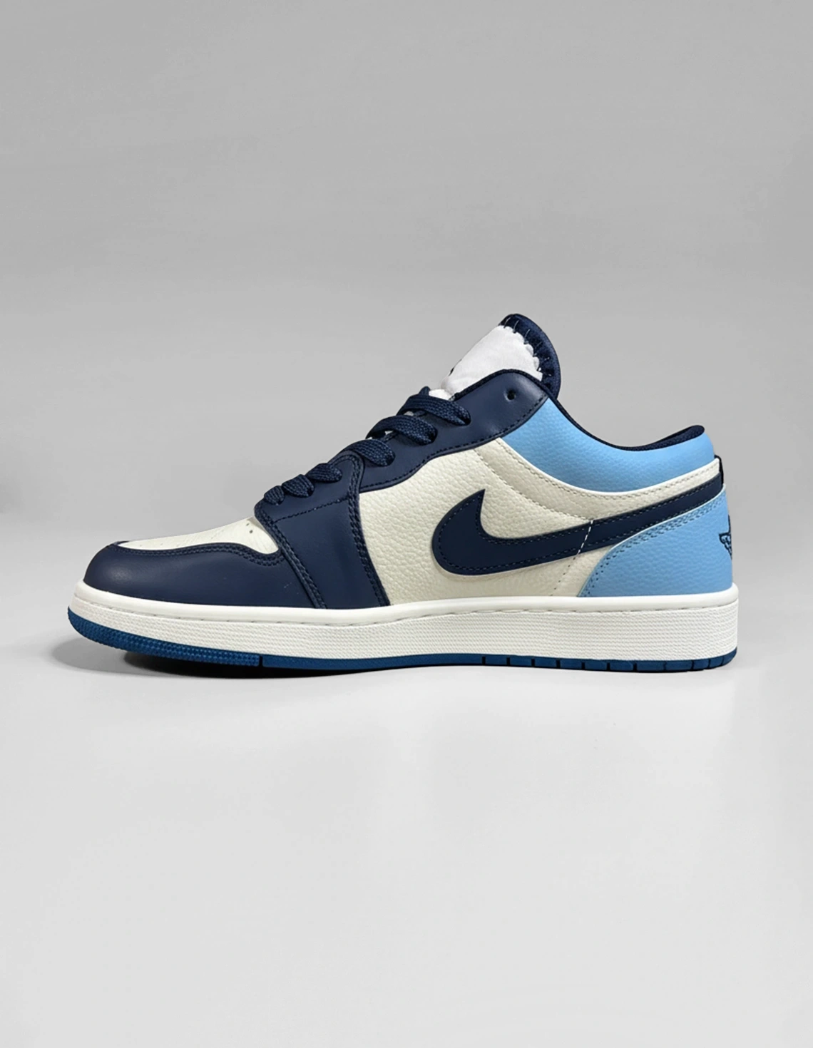 کفش روزانه مردانه نایک Nike Air Jordan 1 Low LX M