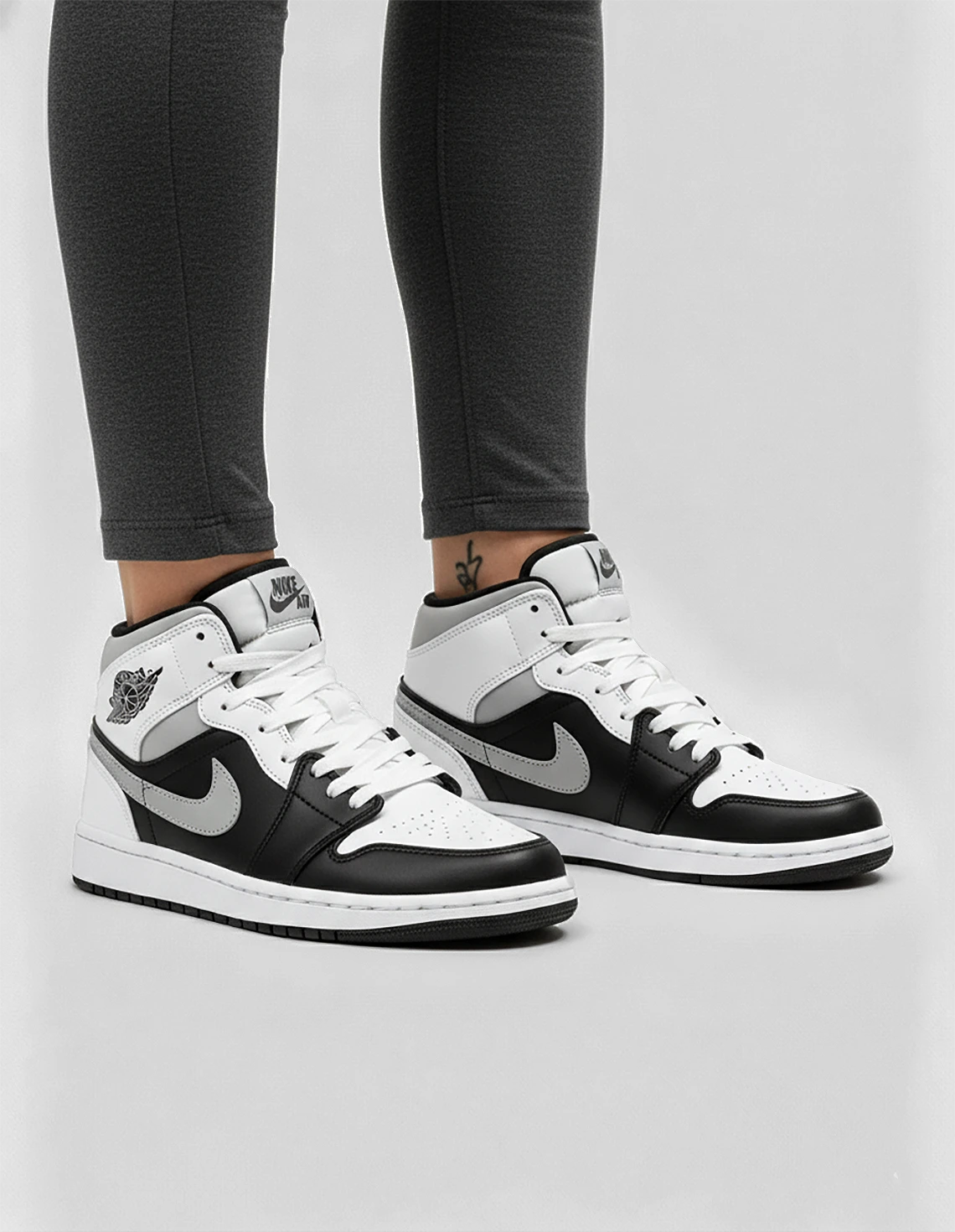 کفش روزانه زنانه نایکی Air Jordan 1 Mid Dark W