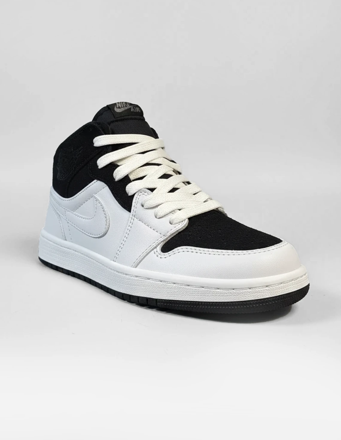 کفش روزانه زنانه نایک Nike Air Jordan 1 Mid Dark W