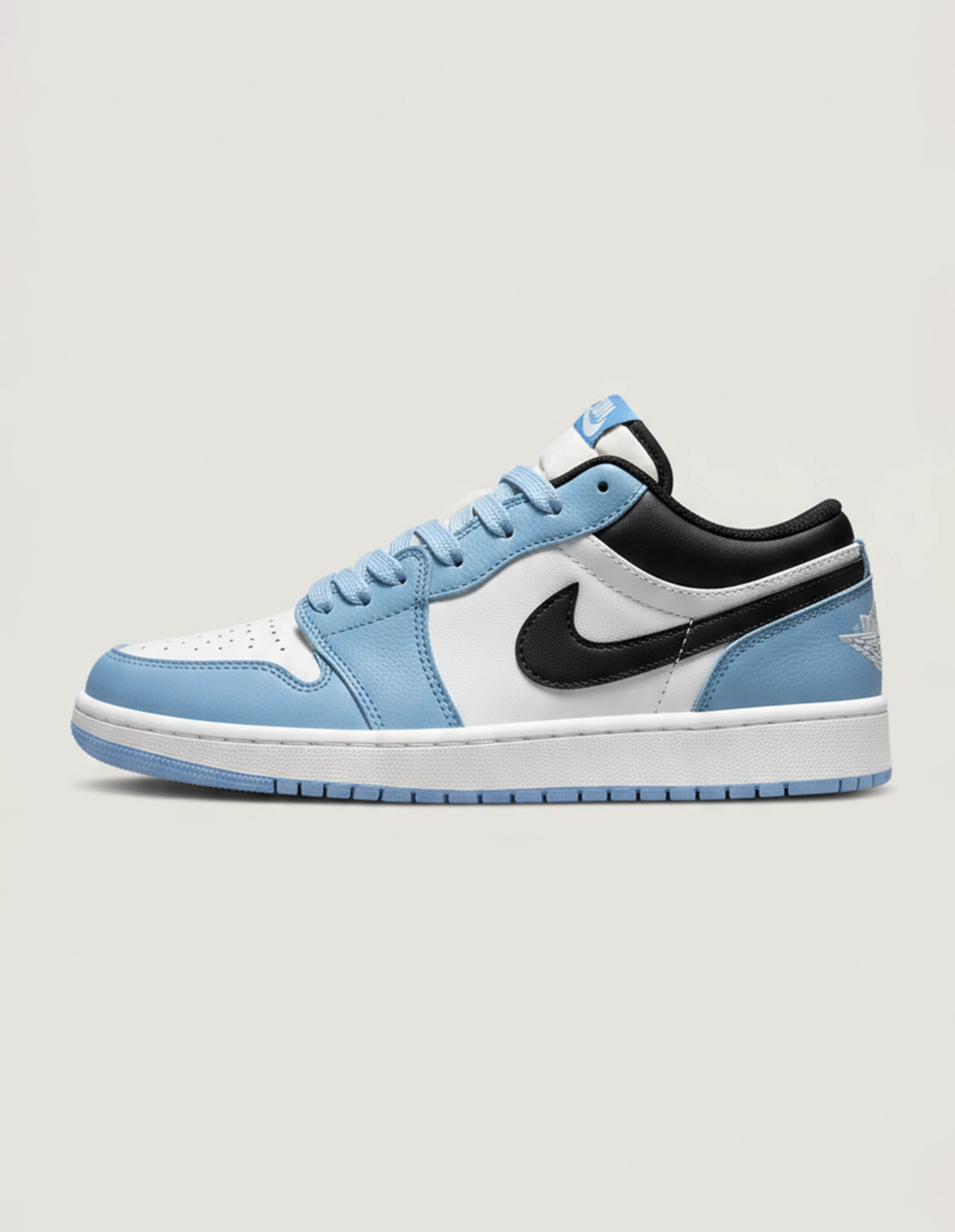 کفش روزانه زنانه نایک Nike Air Jordan 1 Low LX W