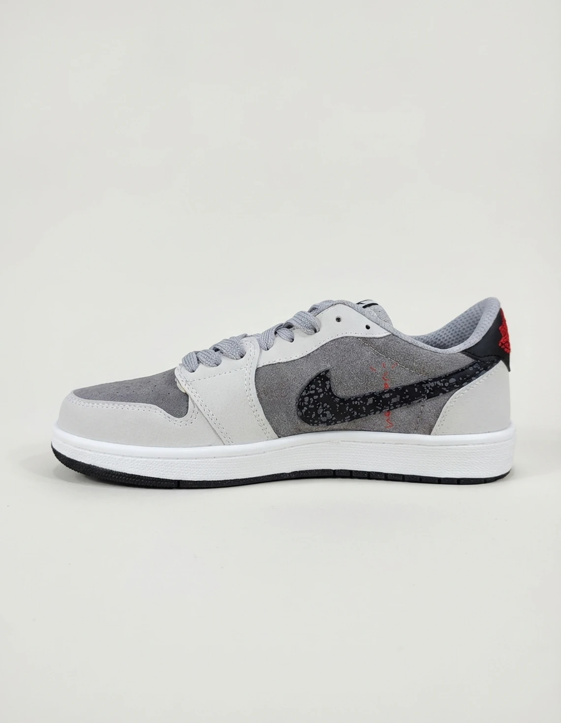 کفش روزانه مردانه نایک Nike Jordan 1 Low Travis Scott M