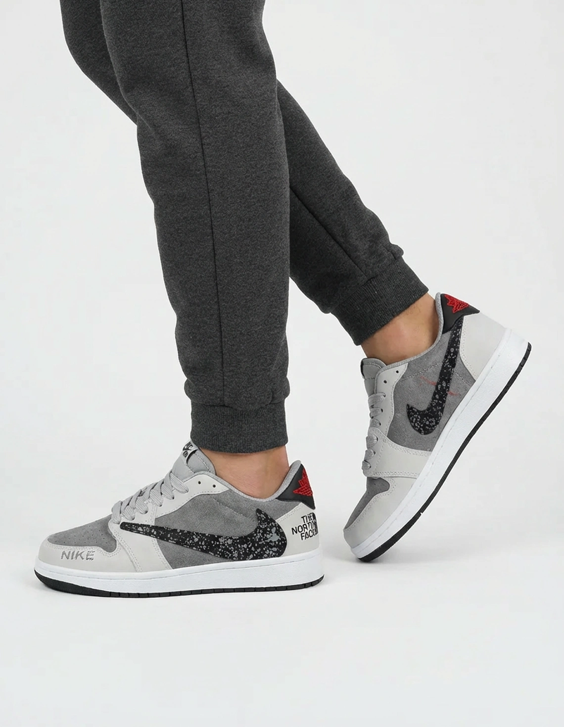 کفش روزانه مردانه نایک Nike Jordan 1 Low Travis Scott M