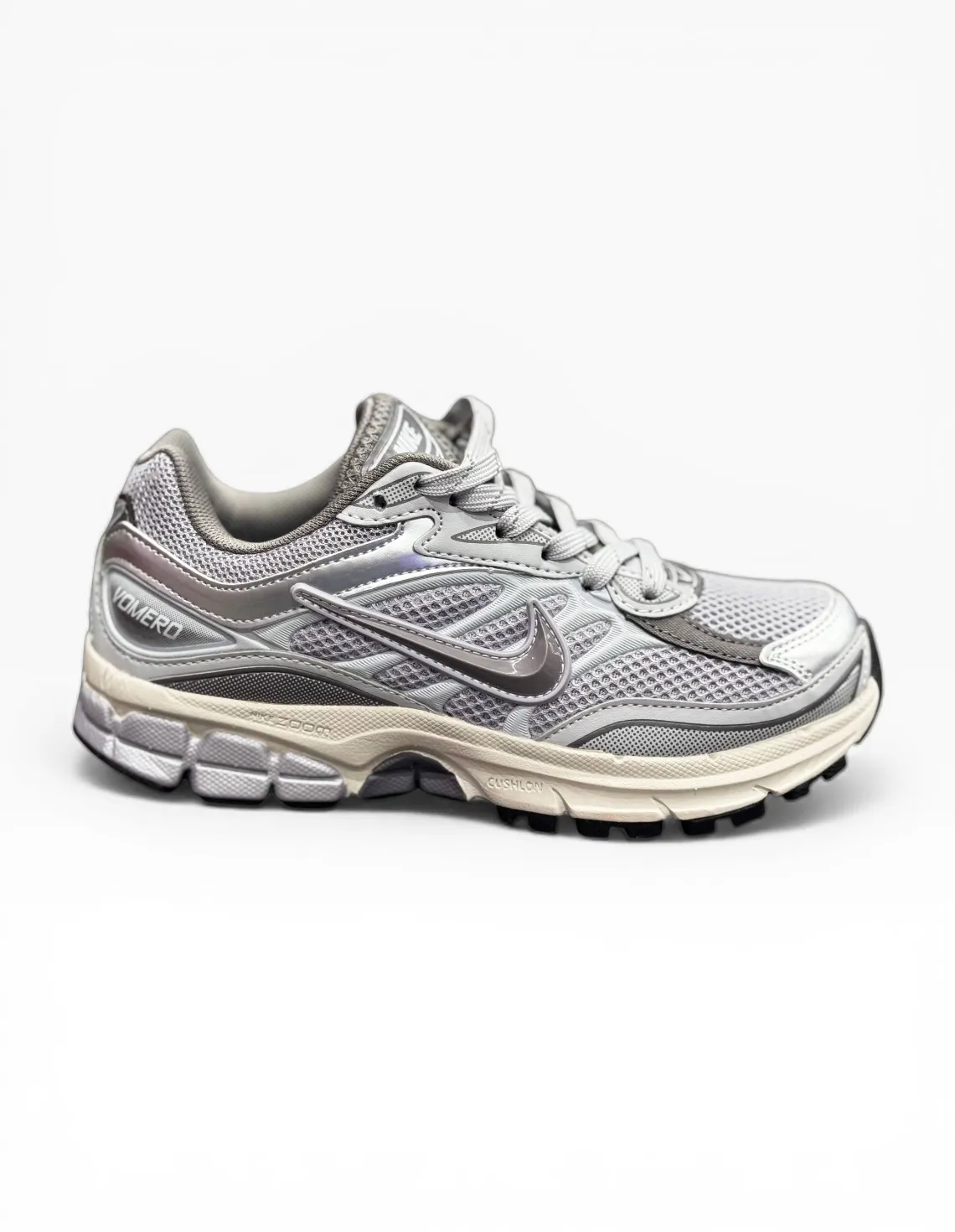 کفش روزانه Unisex نایک Nike Nike Vomero U